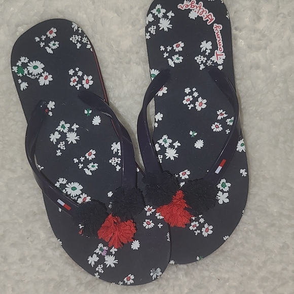 Tommy Hilfiger flip flops navy blue flower design size 12-13 - Picture 4 of 5